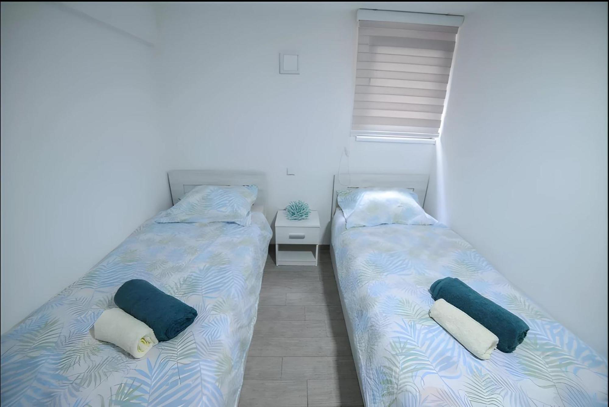 Hostel Tuzla Exterior photo
