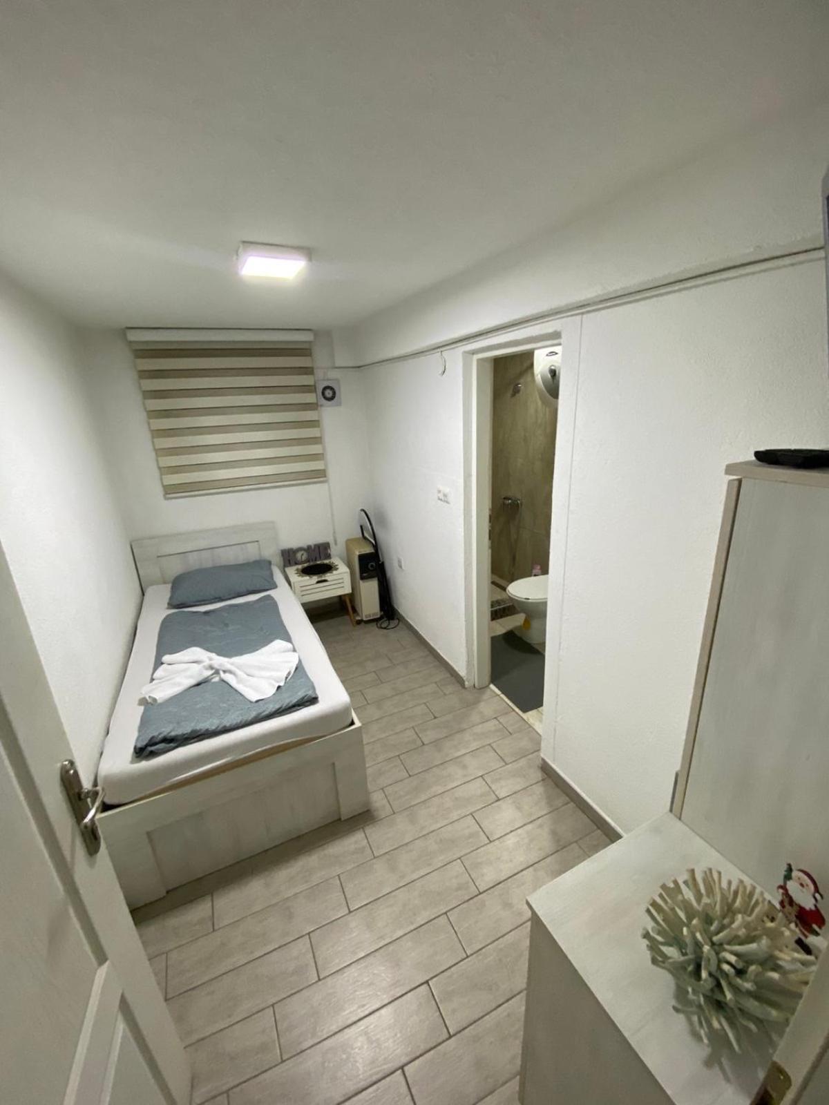 Hostel Tuzla Exterior photo