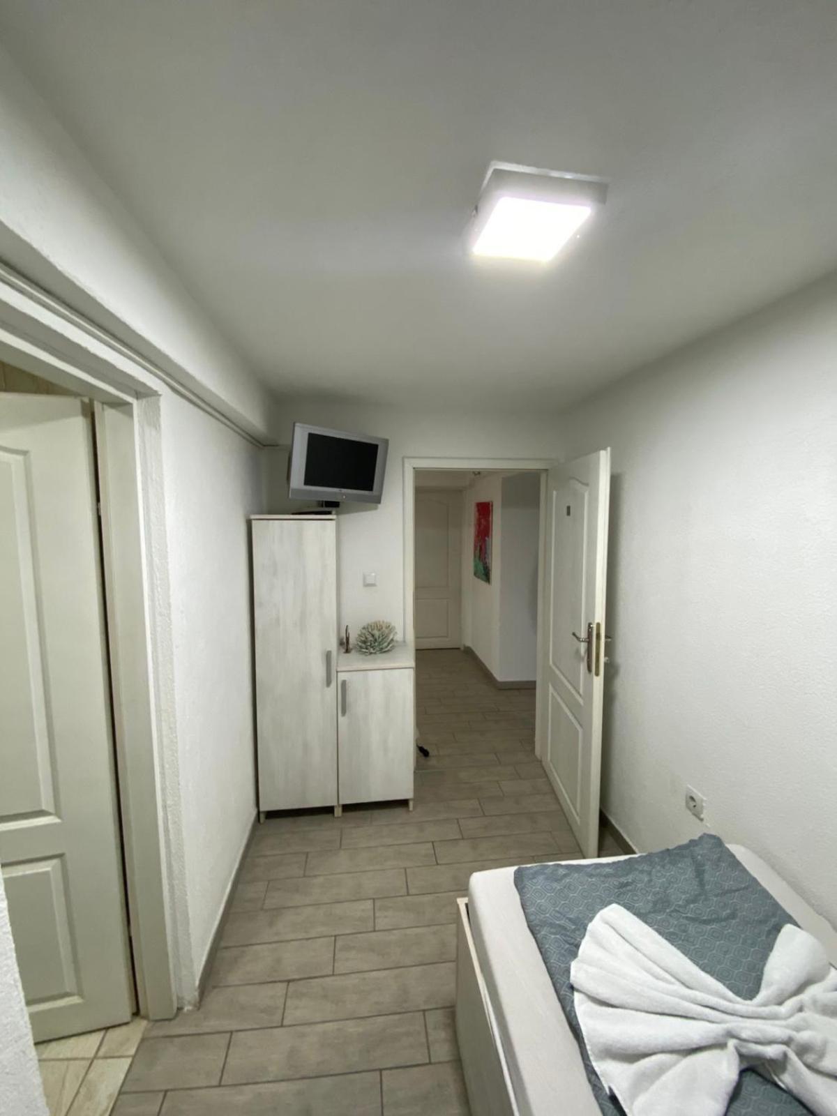 Hostel Tuzla Exterior photo